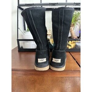 UGG Australia Fairfax Winter Boots Womens Size 9 EUR 40 Black Leather Sheepskin